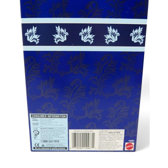 AVON Exclusive BARBIE Special Edition 1995 Winter Velvet Doll Boxed - Picture 9 of 10